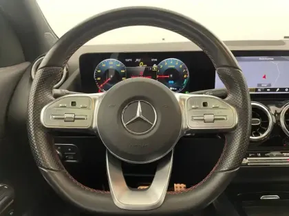 Photo 55 Mercedes GLA  250 e 8G-DCT