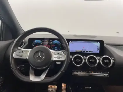 Photo 54 Mercedes GLA  250 e 8G-DCT