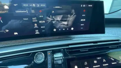 Photo 24 Peugeot 3008  Hybrid 136 e-DCS6