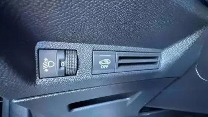 Photo 23 Peugeot 3008  Hybrid 136 e-DCS6