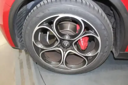 Photo 8 Alfa Romeo Stelvio  2.2 190 ch Q4 AT8