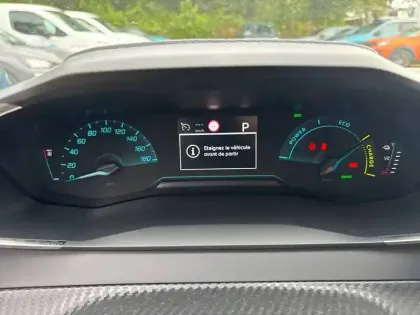 Photo 9 Peugeot 208  Electrique 50 kWh 136ch