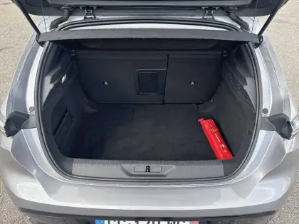 Photo 15 Peugeot 308  BlueHDi 130ch S&S EAT8