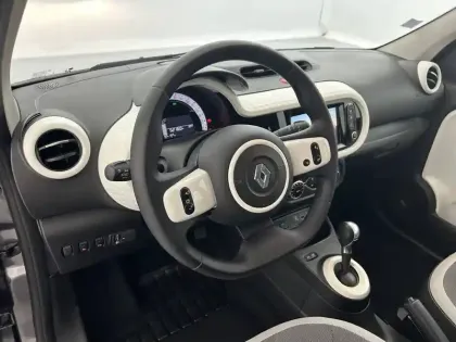 Photo 18 Renault Twingo  III Achat Intégral - 21