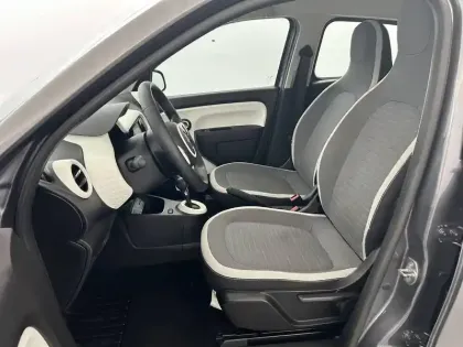 Photo 17 Renault Twingo  III Achat Intégral - 21