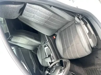 Photo 9 Renault Austral  E-Tech hybrid 200