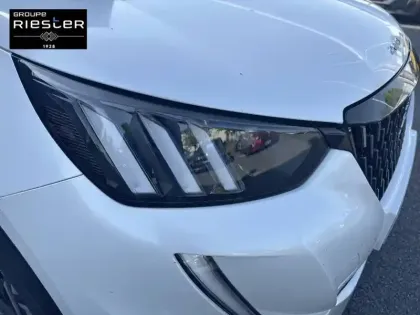 Photo 15 Peugeot 2008  BlueHDi 100 S&S BVM6