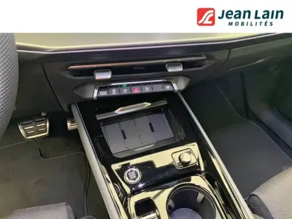 Photo 12 Audi Q3  e-hybrid 272 ch S tronic 6