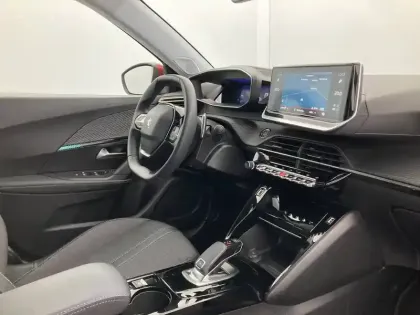 Photo 25 Peugeot 2008  PureTech 130 S&S EAT8