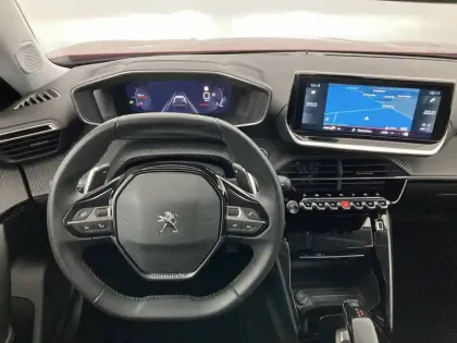 Photo 30 Peugeot 2008  PureTech 130 S&S EAT8