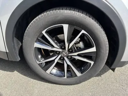 Photo 8 Toyota C-HR  Hybride 140
