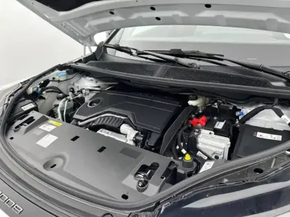 Photo 34 Peugeot 3008  Hybrid 145 e-DCS6