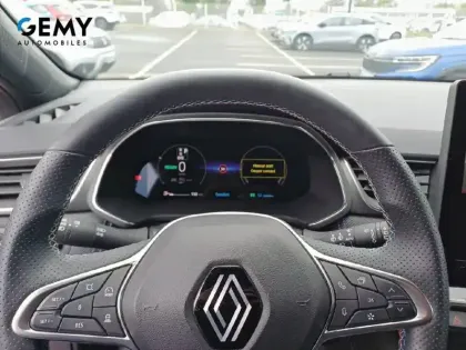 Photo 14 Renault Captur  E-Tech full hybrid 145 ch