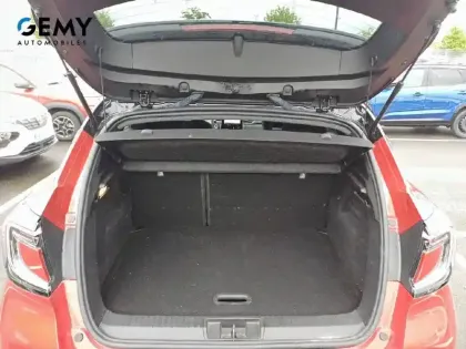 Photo 5 Renault Captur  E-Tech full hybrid 145 ch