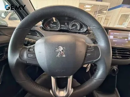 Photo 17 Peugeot 208  1.2 PureTech 82ch BVM5