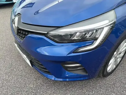 Photo 25 Renault Clio  E-Tech full hybrid 145