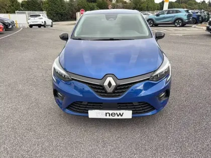 Photo 7 Renault Clio  E-Tech full hybrid 145