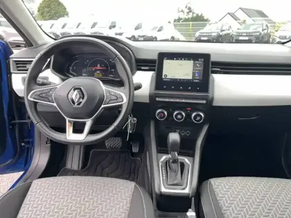 Photo 9 Renault Clio  E-Tech full hybrid 145