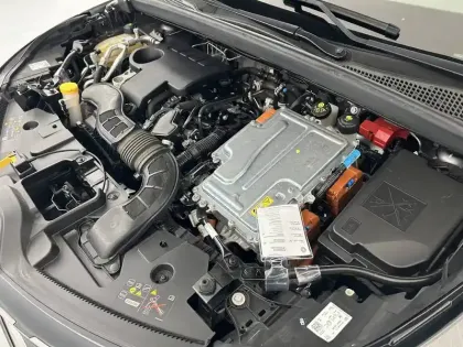 Photo 35 Renault Captur  E-Tech 145 - 21
