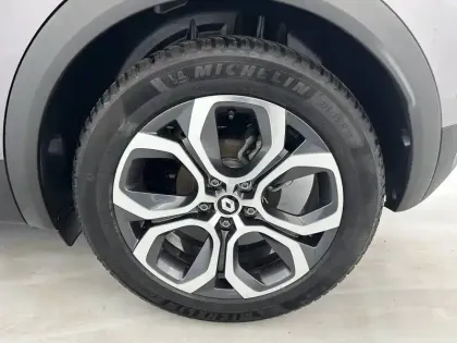 Photo 28 Renault Captur  E-Tech 145 - 21