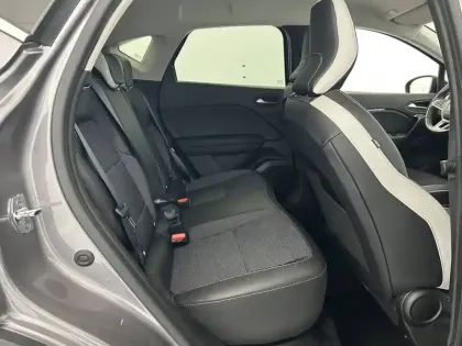 Photo 24 Renault Captur  E-Tech 145 - 21