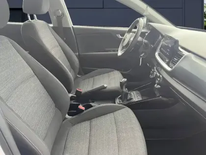 Photo 14 Kia Stonic  1.0 T-GDi 120 ch ISG BVM6