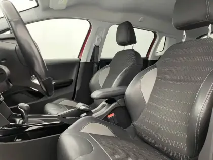 Photo 13 Peugeot 2008  PureTech 130ch S&S EAT6
