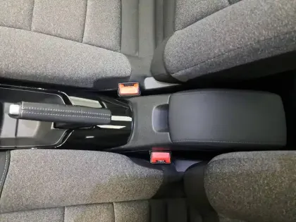 Photo 34 Citroën C4  Cactus PureTech 110 S&S BVM6
