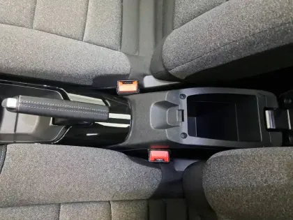 Photo 35 Citroën C4  Cactus PureTech 110 S&S BVM6