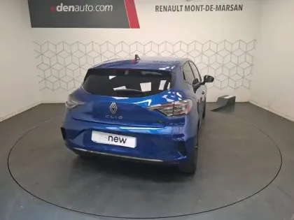 Photo 7 Renault Clio  E-Tech full hybrid 145