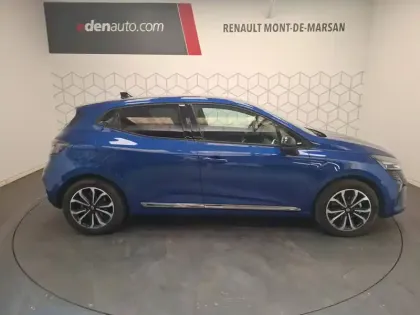Photo 11 Renault Clio  E-Tech full hybrid 145