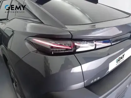 Photo 17 Peugeot 408  PHEV 225 e-EAT8