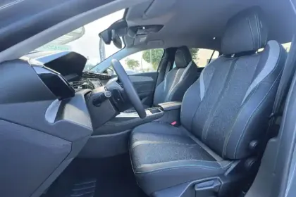 Photo 8 Peugeot 308  PHEV 180 e-EAT8