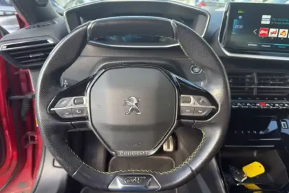 Photo 25 Peugeot 2008  Electrique 136 ch
