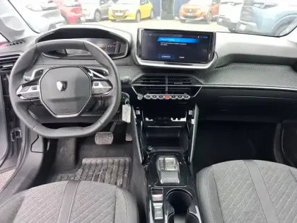 Photo 10 Peugeot 208  Hybrid 100 e-DCS6