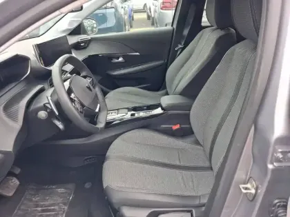 Photo 8 Peugeot 208  Hybrid 100 e-DCS6