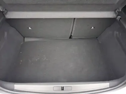 Photo 19 Peugeot 208  Hybrid 100 e-DCS6