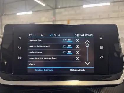 Photo 26 Peugeot 208  PureTech 100 S&S BVM6