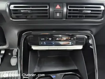 Photo 12 Citroën C3  Turbo 100 ch Manuelle Max