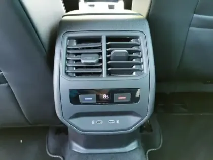 Photo 11 Seat Leon FR 1.5 eTSI 150 ch DSG7