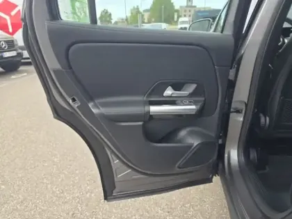 Photo 31 Mercedes GLA 250 e Hybrid EQ Business Line