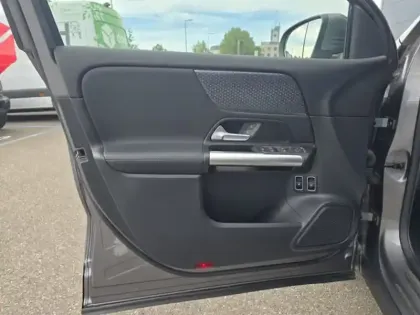 Photo 33 Mercedes GLA 250 e Hybrid EQ Business Line