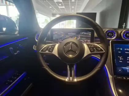 Photo 36 Mercedes Classe C  300 e Hybrid EQ Berli