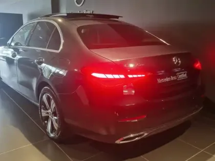 Photo 31 Mercedes Classe C  300 e Hybrid EQ Berli