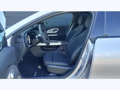 Photo 13 Mercedes CLA  EQ 