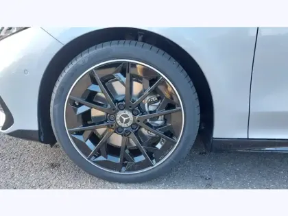Photo 8 Mercedes CLA  EQ 
