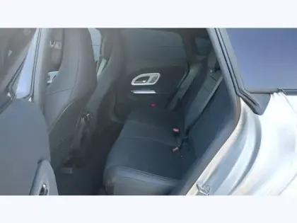 Photo 15 Mercedes CLA  EQ 