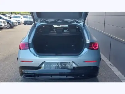 Photo 9 Mercedes CLA  EQ 