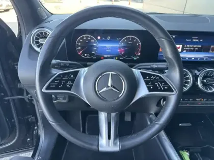 Photo 19 Mercedes GLA 180 Progressive Line