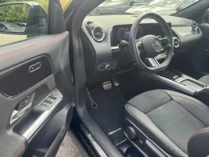 Photo 7 Mercedes GLA 200 d AMG Line
